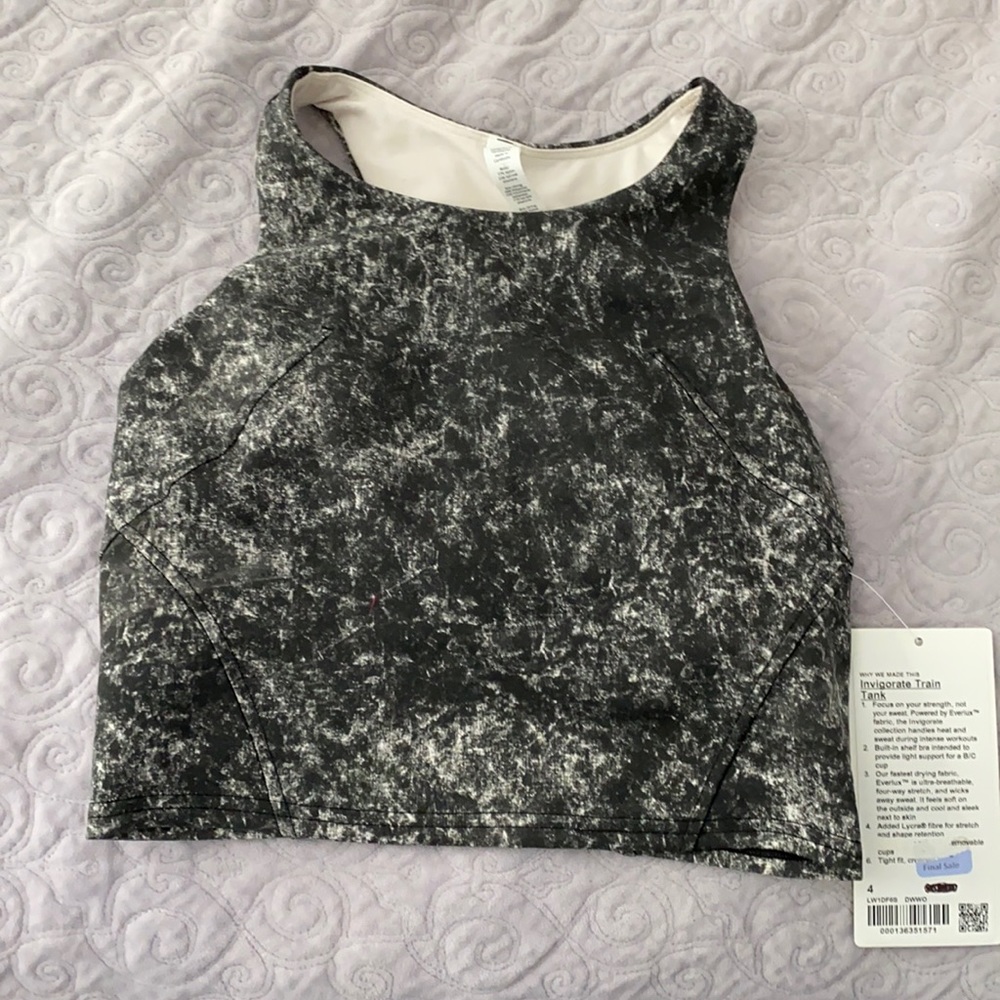 Lululemon Invigorate Train Tank